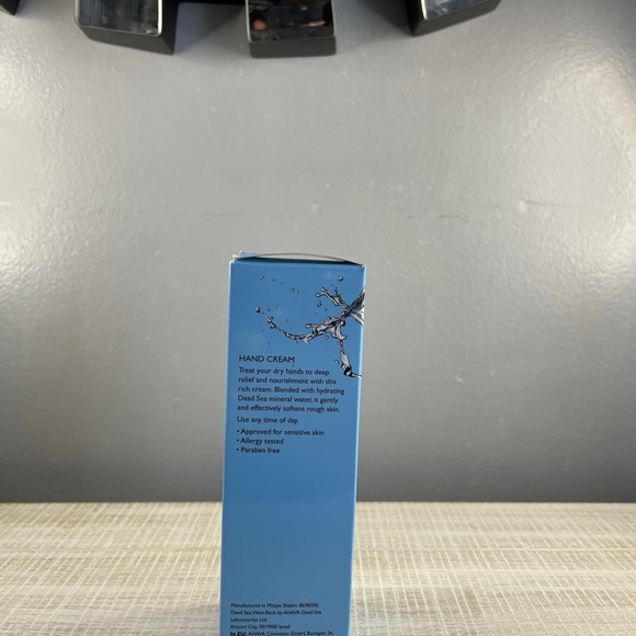 Dead Sea Essentials Hand Cream - Picture 2 of 2